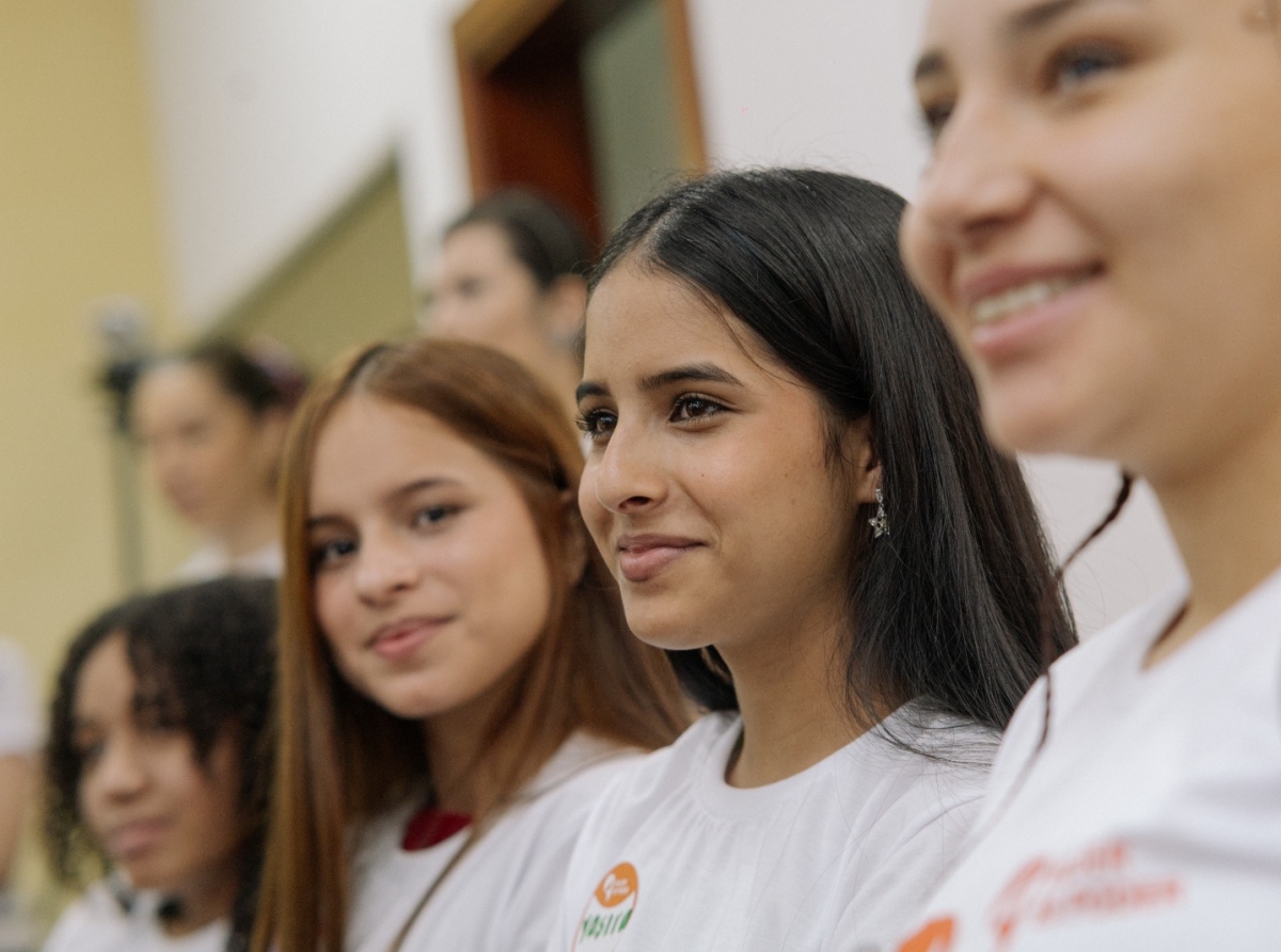 “MUJER ES PODER”