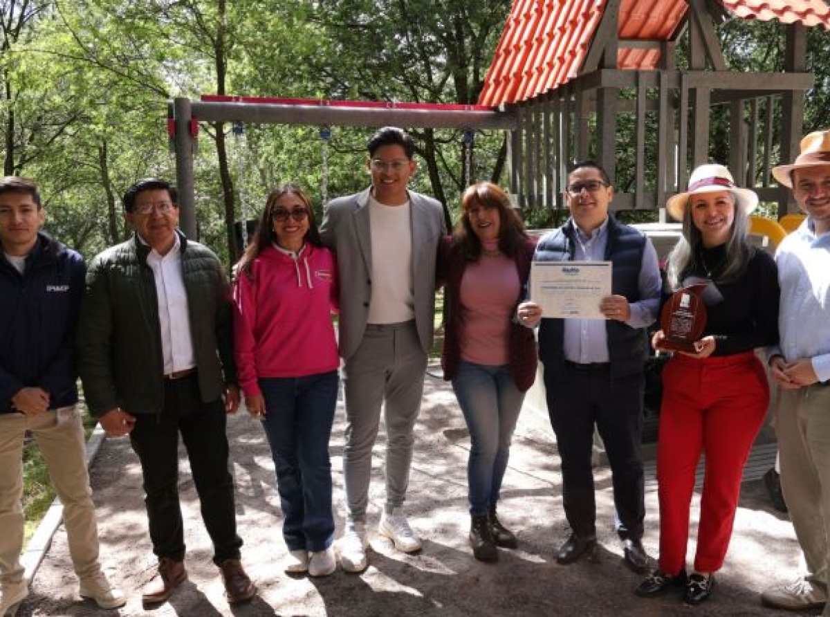 DE DESECHOS A ESPACIO DE ESPARCIMIENTO