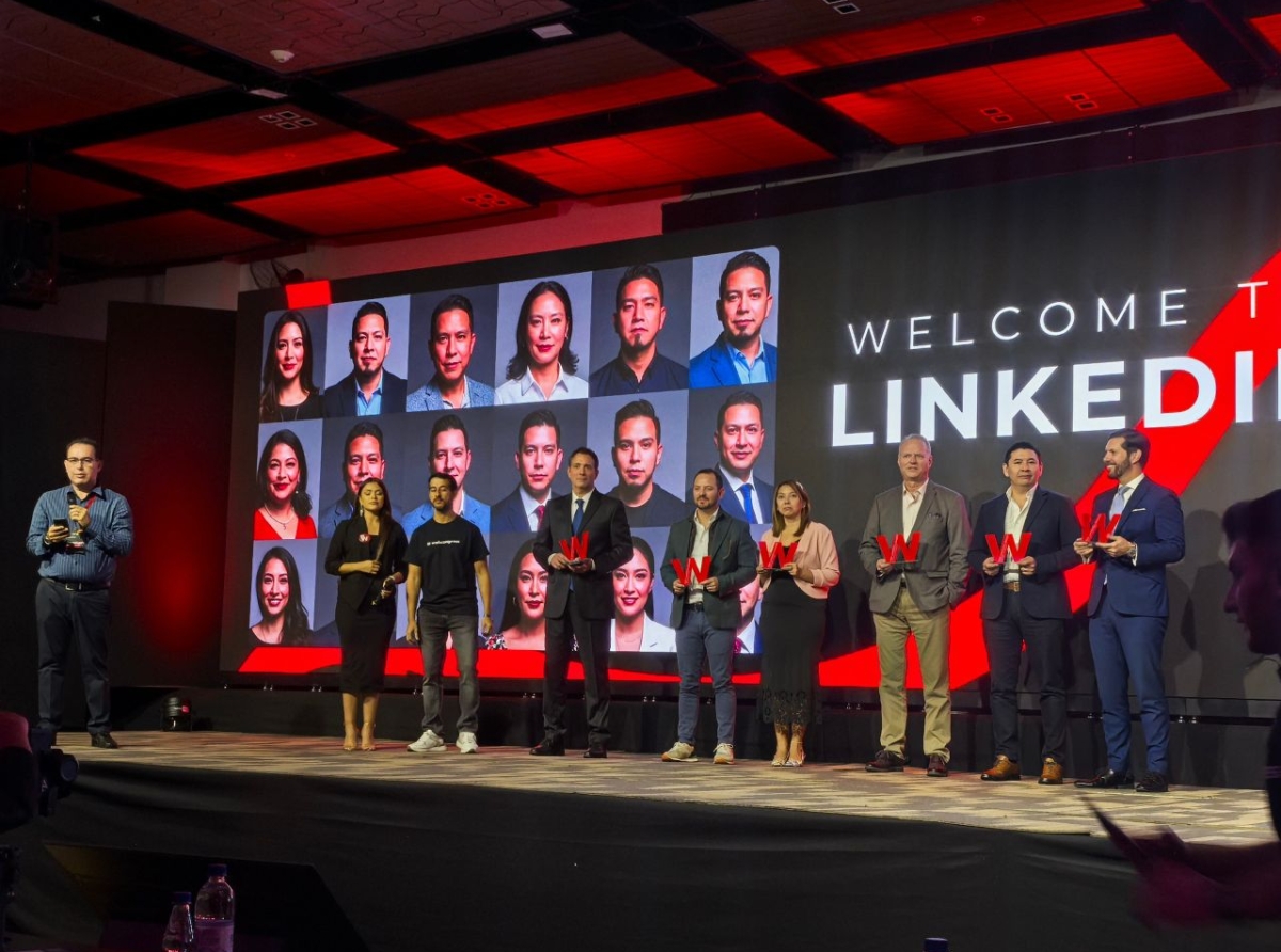 ACCESO DIGITAL Y AVANCE TECNOLÓGICO EN ECUADOR