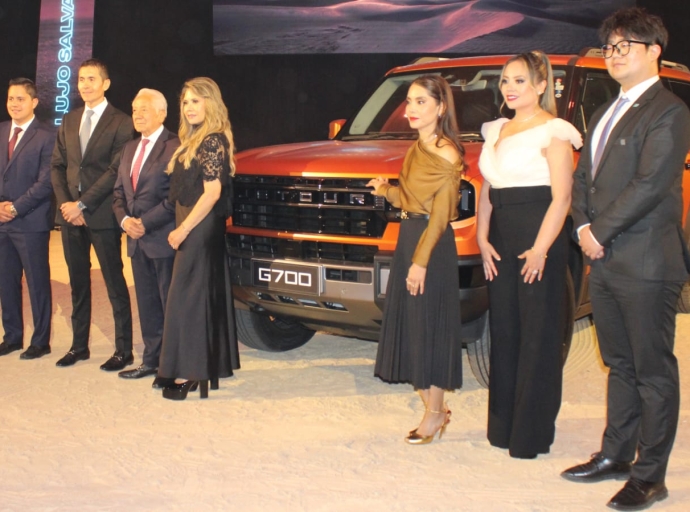 TECNOLOGÍA, SOSTENIBILIDAD Y LUJO EN UN SOLO AUTO