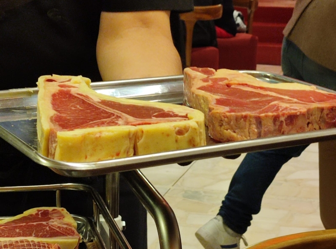 ALTA COCINA ESPECIALIZADA EN CARNES